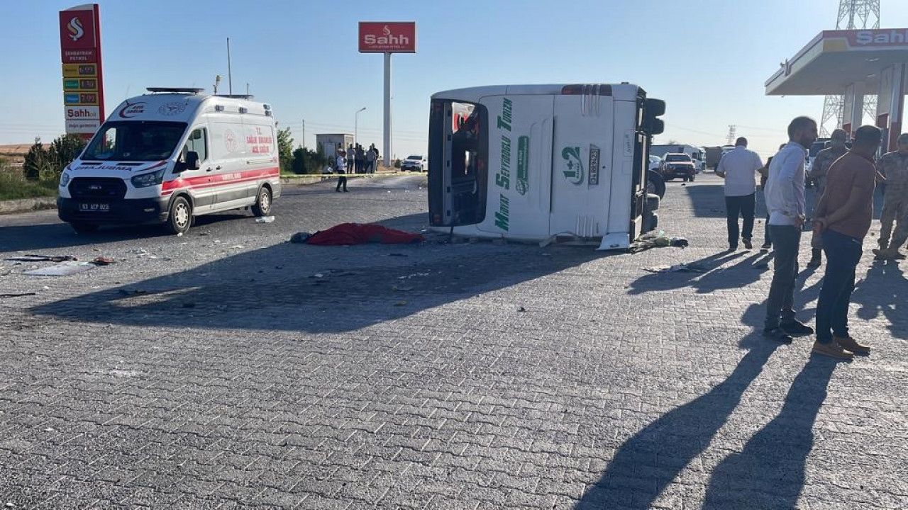 Mardin otobüsü Urfa’da devrildi; 2 ölü 25 yaralı