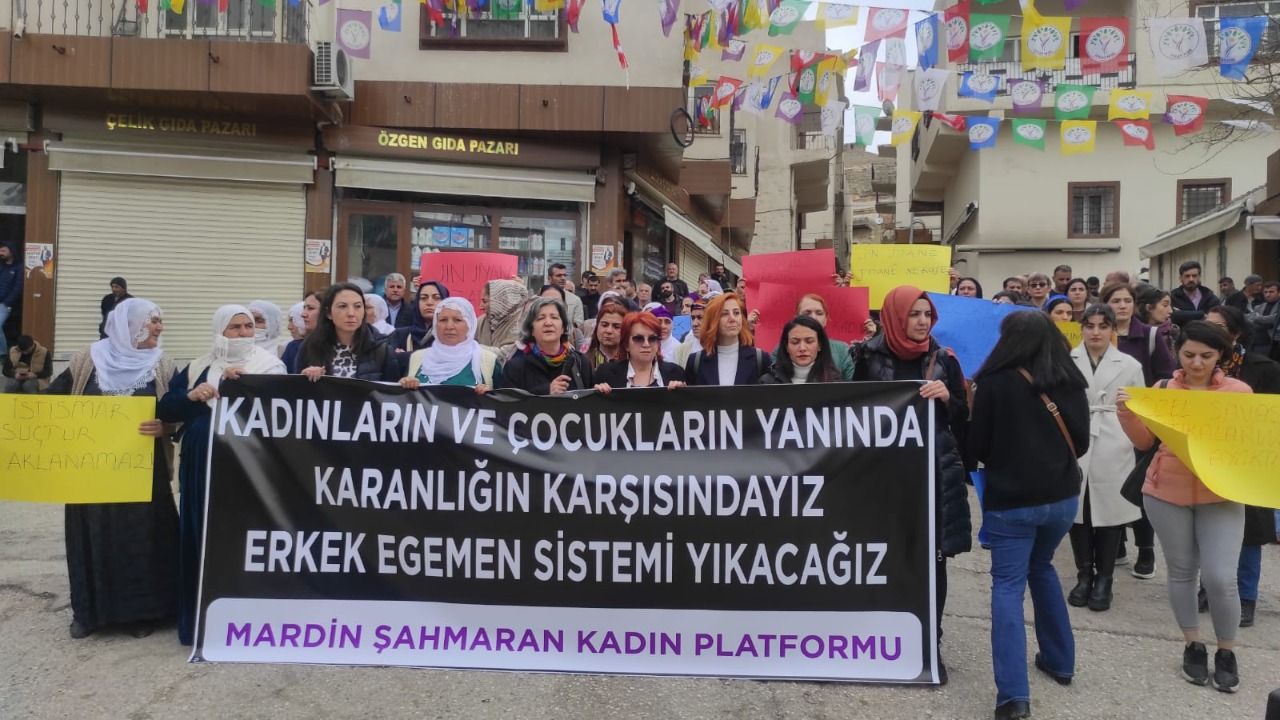 Kadınlar Derik’te açıklama yaptı